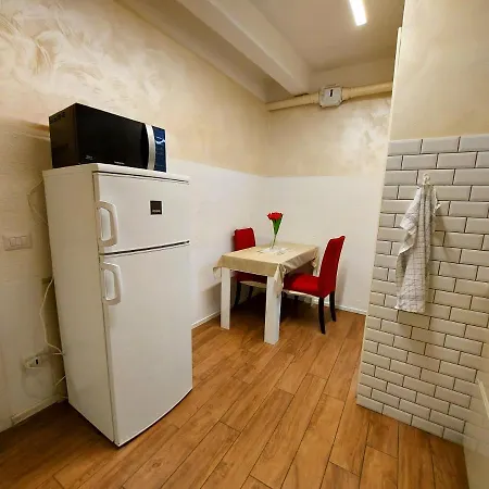 Free Breakfast - Big In The Heart Of Rome